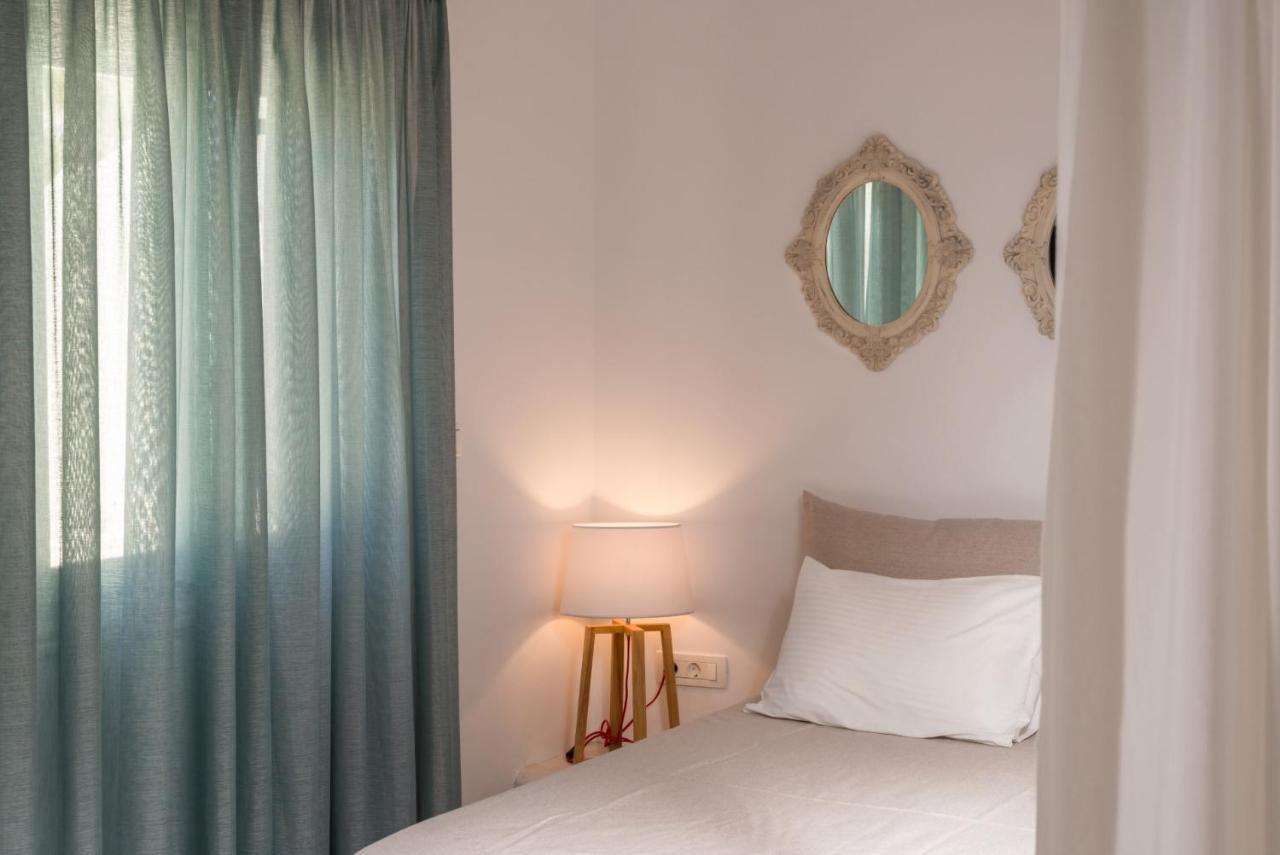 Hermes Hotel Kamári 외부 사진