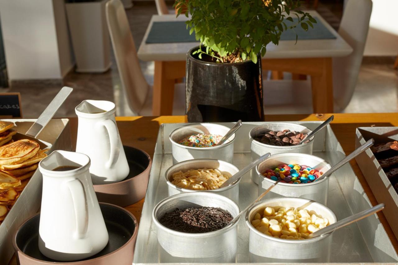 Hermes Hotel Kamári 외부 사진
